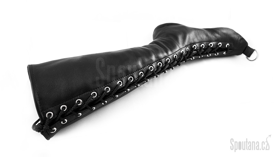 Kožené striktní bondage botky