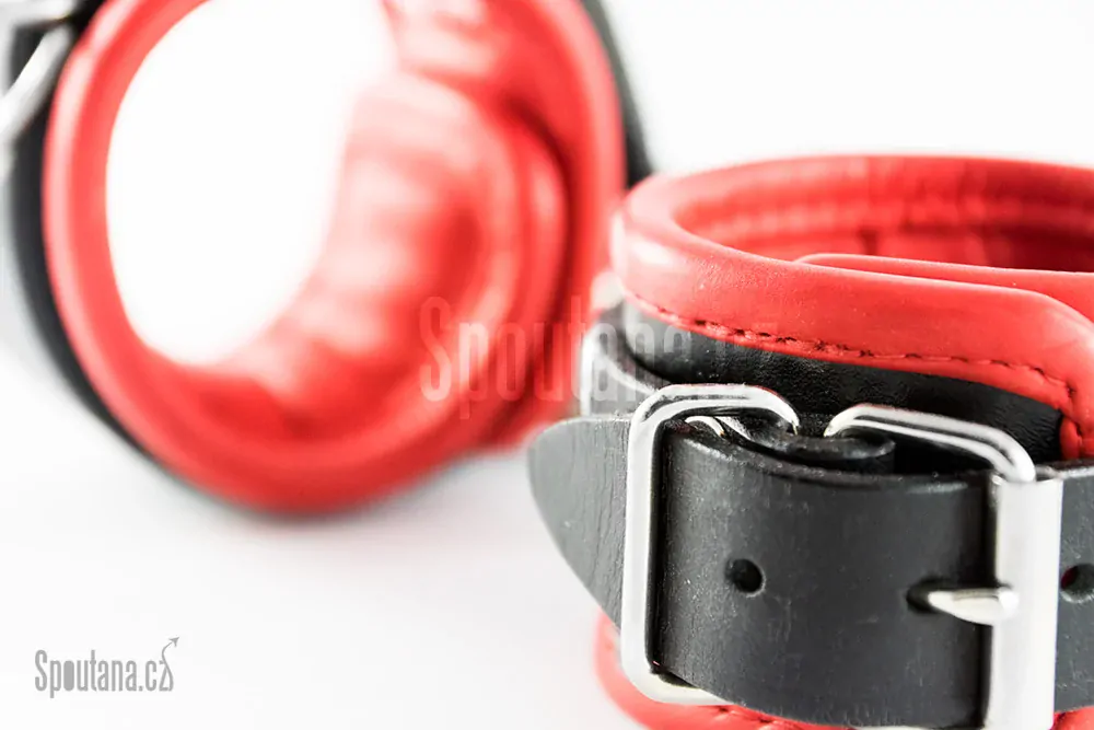 Kožená Pouta Zápěstí - Dvojitá