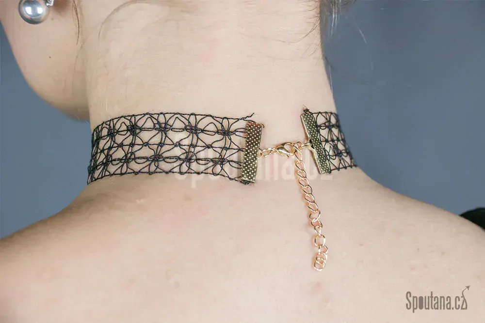 Luxusní krajkový náhrdelník s očkem - doprodej