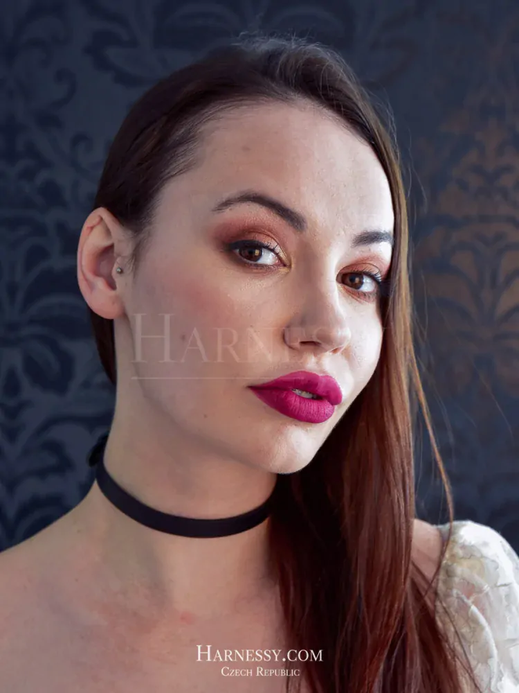 Tenký Kožený Obojek Hladký -34 cm