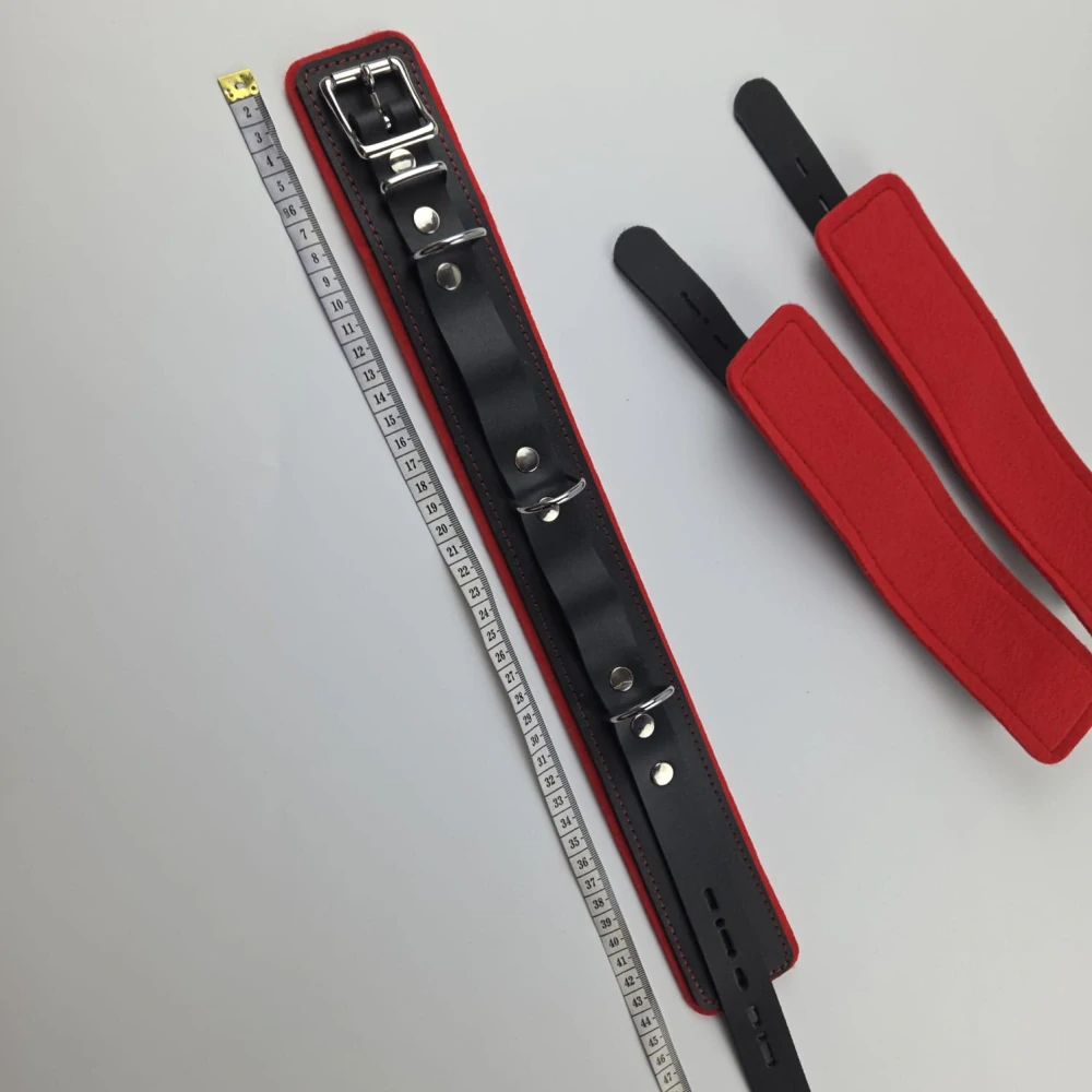 Kožená pouta s obojkem -  výprodej