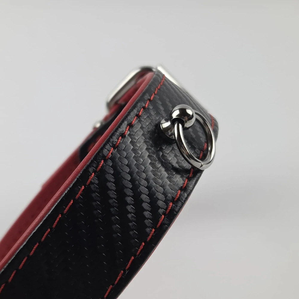 Kožený obojek carbon červený s očkem - výprodej