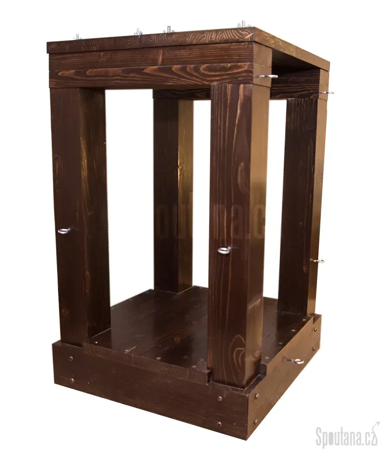 Masivní BDSM "box" 