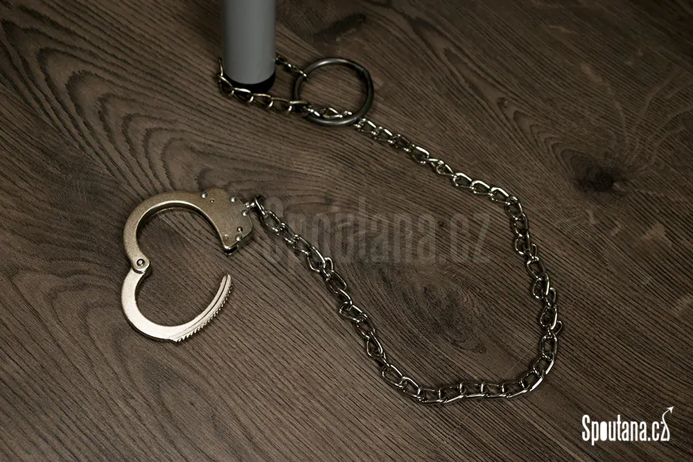 Policejní Pouto na Řetězu s Kroužkem