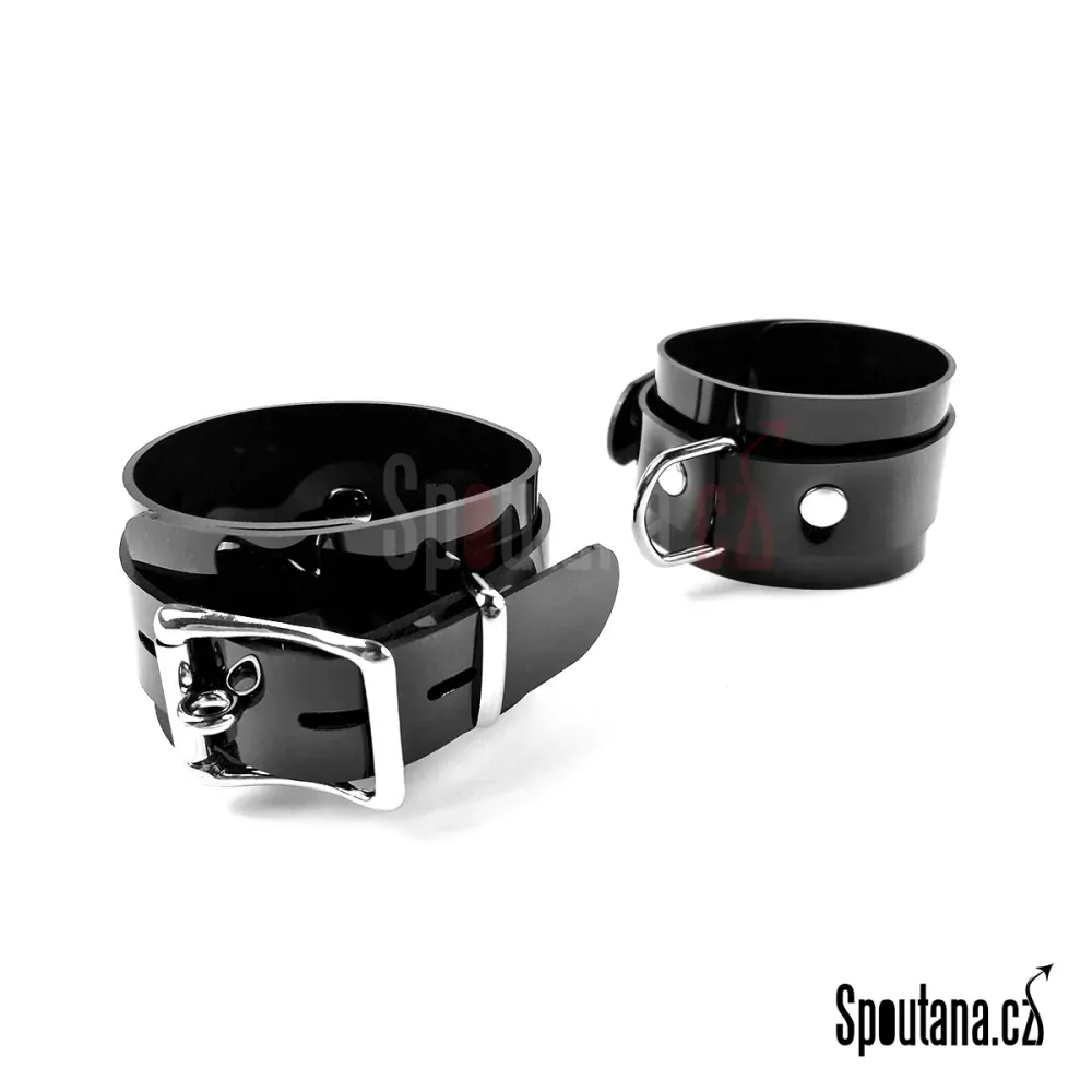 Černá PVC pouta zápěstí uzamykatelná