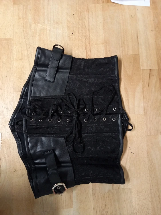 Látkový zdobený korzet pod prsa - výprodej