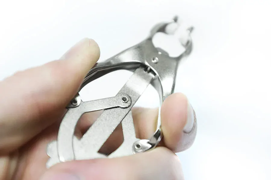 BDSM svorky na bradavky - pevné!