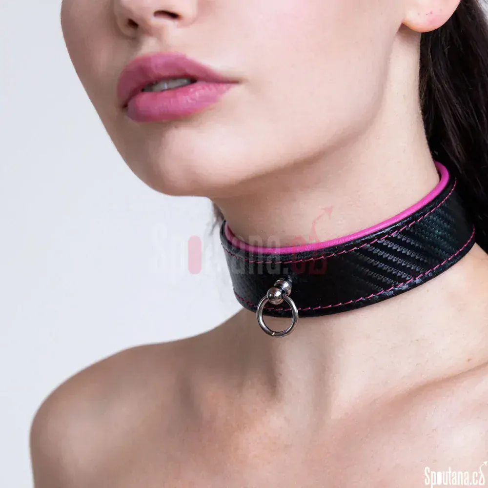 Kožený Fetish Obojek Carbon Růžový