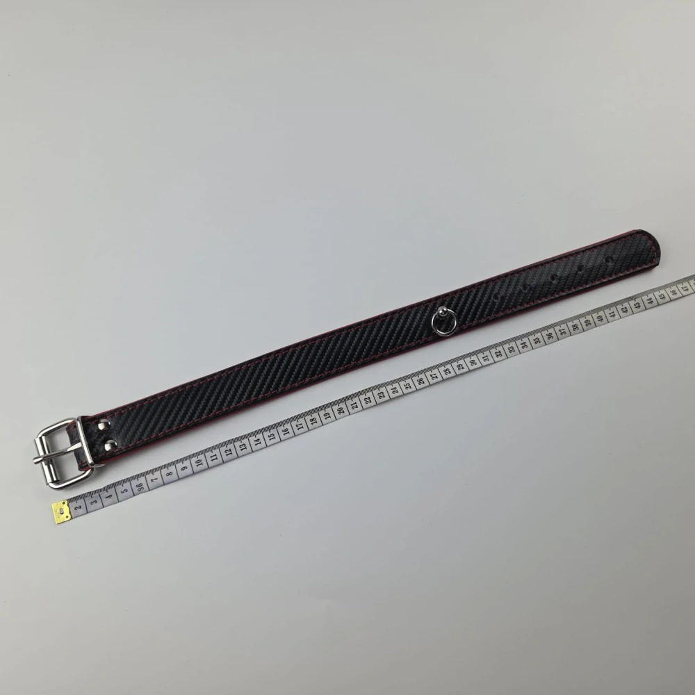 Kožený obojek carbon červený s očkem - výprodej