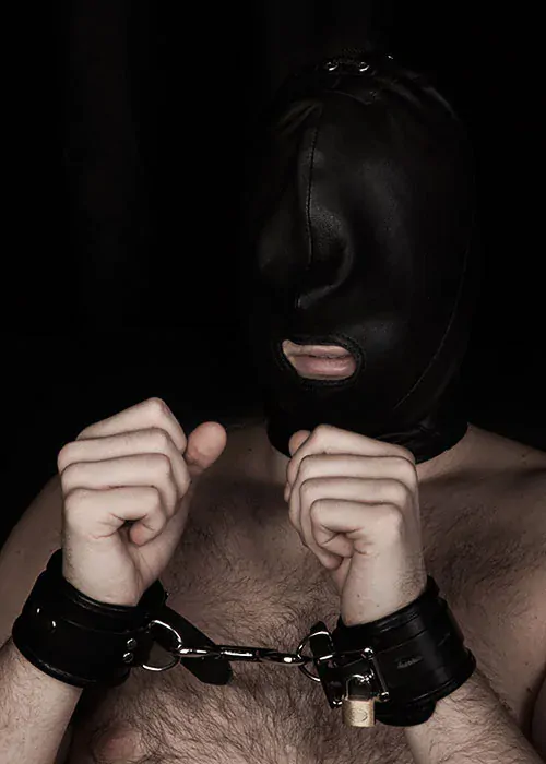 Kožená BDSM kukla • otvory ústa / nos